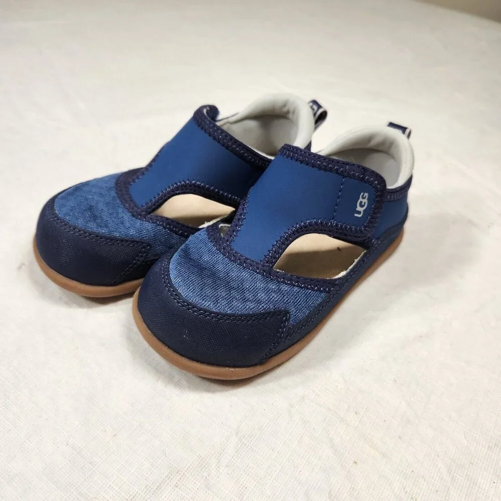 UGG Kids Toddler Girls Size 10 Low Top Closed Toe Shoes Hook Loop Closure 348 - Picture 3 of 12